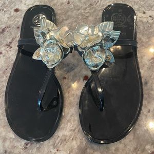 Tory Burch Blossom Jelly Thong Sandal in Black Hibiscus Flower Sz 7
